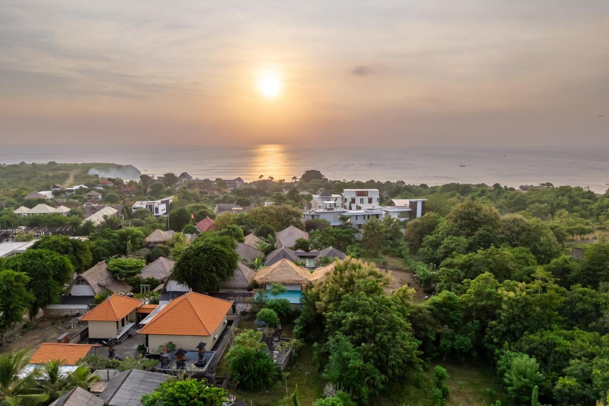 Balangan Beach Villa Idaman Bungalows Jimbaran  Exterior photo